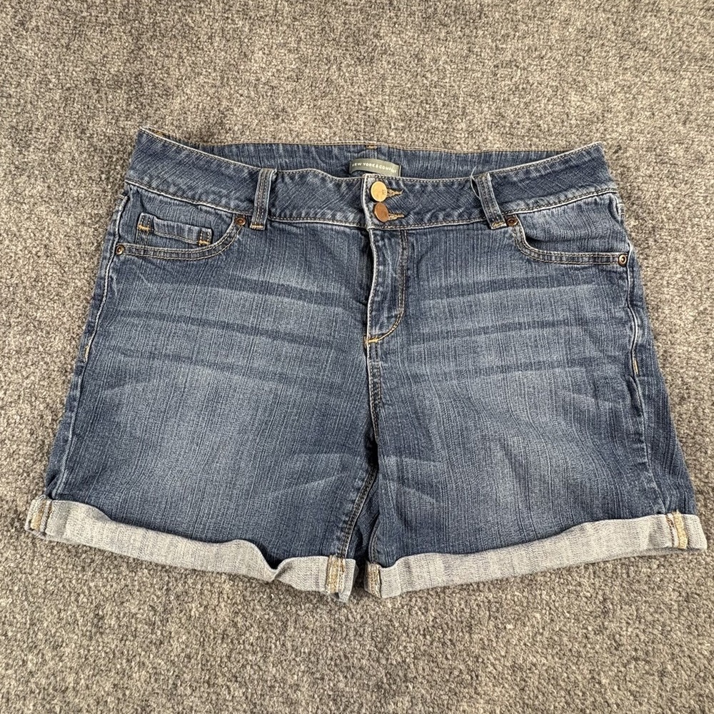 New York & Company Shorts Women's 10 Blue Denim Cuffed Double‎ Button Y2K Preppy